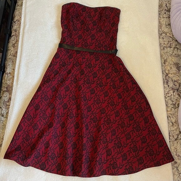 Charlotte Russe Dresses & Skirts - VINTAGE CHARLOTTE RUSSE FORMAL/HOLIDAY DRESS✨